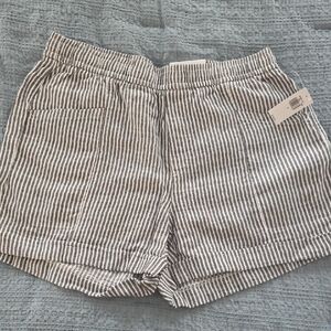 Old Navy Black and White Striped Women's Shorts